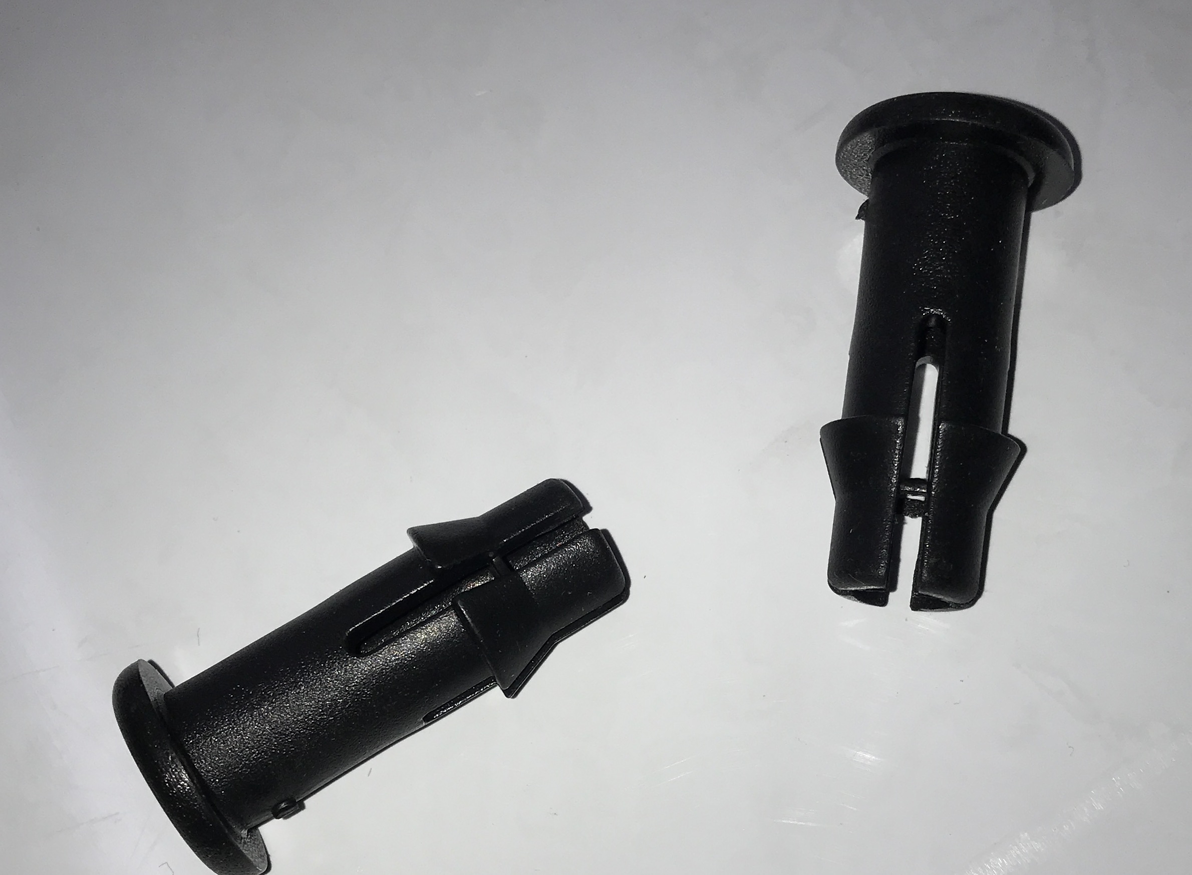 Wheelie Bin Hinge Pin Plastic World